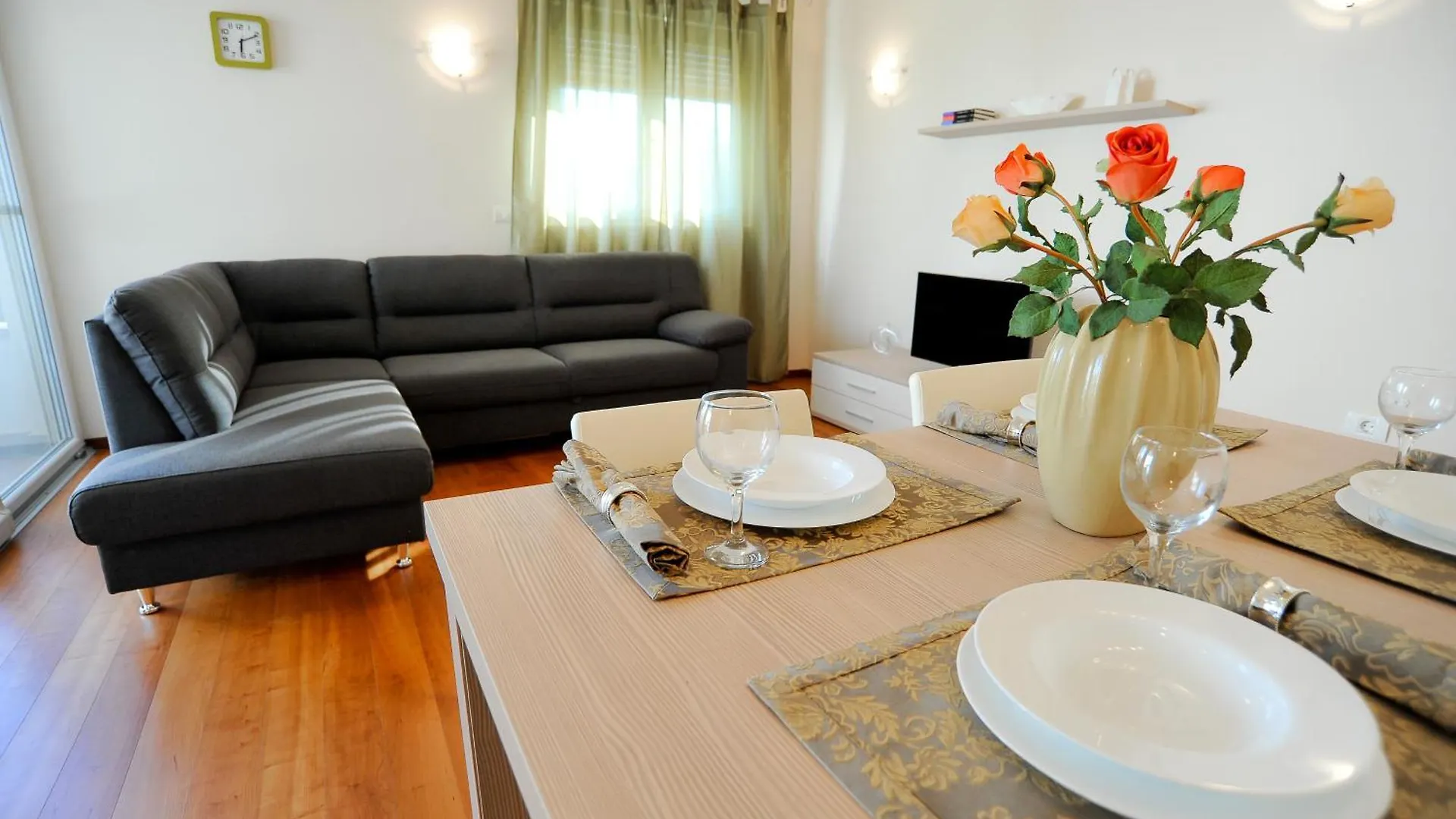 Apartment Krissy زادار
