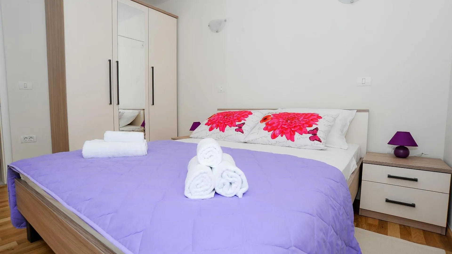 Apartment Krissy زادار